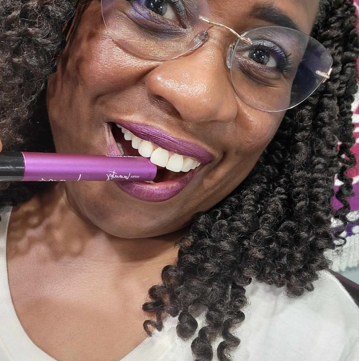 me with lip stain