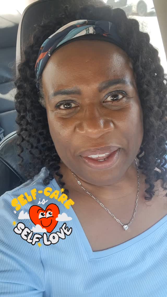 Perhaps I need to carry selfcare packets with me whenever I leave home. Every human needs them.

Where did you get your selfcare items? I offer so many products for calmness, relaxation, and restfulness. I highly encourage you to check out my website. It's in my bio.

#purpleessencebyevelyn #selfcareeveryday #ILoveMyBiz #calmness #relaxation #restfulness #agewellwithevelyn