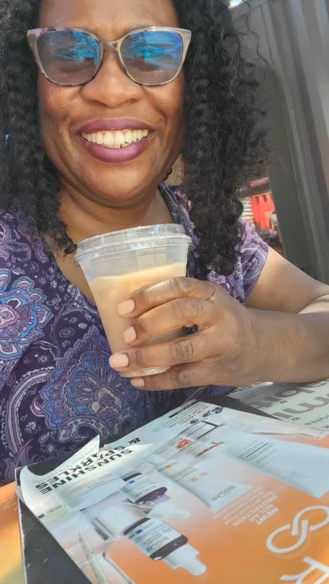 I am working in the nooks and crannies of time today. Hubby has an hour dental appointment down the street, so here I am down the way, embracing the fabulous outdoors with an iced Chai tea latte. 

Work is flexible, not optional. 😉

Where are you working today?

#purpleessencebyevelyn #portablebusiness #EntrepreneurLife #workingoutdoors #chaitealatte