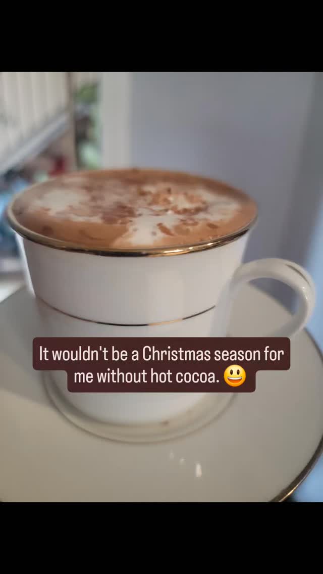 Hot cocoa during the Christmas 🎄 season is my self-love secret treat. 
Check out a cocoa recipes in my Christmas Hub. The link is in my bio. 

#PurpleEssenceByEvelyn #ChristmasHub #ChristmasSeason #HotCocoa #HotChocolate #Recipe #StressFreeHoliday #SelfcareForWomen #Slowdown #Reset #SelfLoveSecret