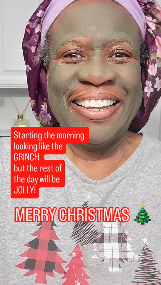 Merry Christmas, everybody! 

#PurpleEssenceByEvelyn #MerryChristmas #Grinch #JafraSpaMask #ChristmasSelfCare