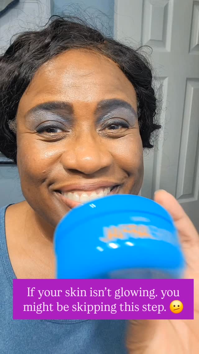 If your skin isn’t glowing… double cleansing might be the missing step. 😯

This simple nighttime skincare routine helps remove buildup so your products can actually work — especially for women over 40. 💜

#DoubleCleansing #SkincareOver40 #NighttimeSkincare #AgingWell #HealthySkin